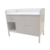 Pediatric table with 2 drawers and 2 doors